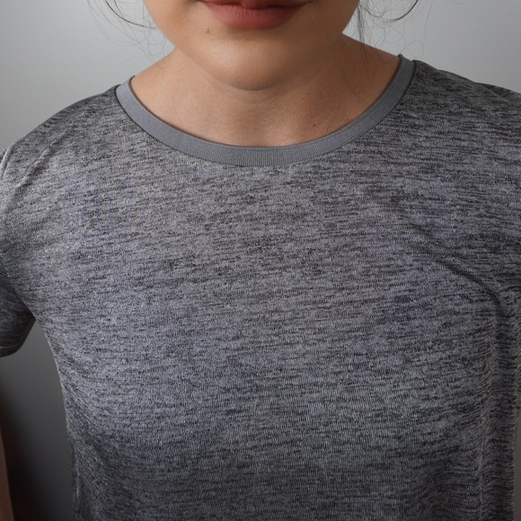 Silver Flowy Tee - Picture 5 of 6